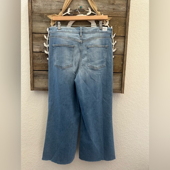 Frank & Eileen Galway Faded Light Blue Wide-Leg Cropped Jeans size 31 - Picture 3 of 11